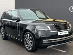 Used 2025 Land Rover Range Rover Autobiography SUV | £104,128 (Super price)
