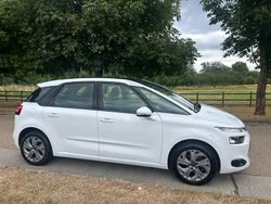 White Used 2015 Citroën C4 Picasso SELECTION MPV | £4,490 (Fair price)