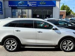 Silver Used 2015 Kia Sorento 4 SUV | £10,475 (Fair price)