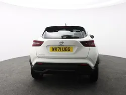 White Used 2021 Nissan Juke N-Connecta SUV | £13,999 (Fair price)