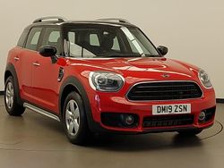 Red Used 2019 Mini Cooper Countryman Classic SUV | £16,498 (Super price)