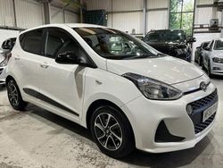 White Used 2018 Hyundai i10 GO! Hatchback | £7,750 (Fair price)