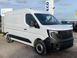 White New 2025 Renault Master Van | £25,300 (Good price)