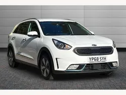White Used 2018 Kia Niro 3 SUV | £13,450 (Fair price)