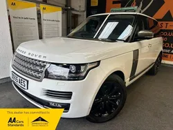 White Used 2017 Land Rover Range Rover Vogue SE SUV | £24,000 (Super price)