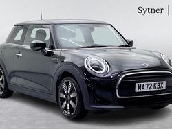 Black Used 2022 Mini Cooper Exclusive Hatchback | £20,500 (Fair price)