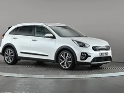 White Used 2022 Kia Niro 3 SUV | £16,798 (Fair price)