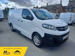 White Used 2020 Vauxhall Vivaro S Van | £8,495 (Good price)