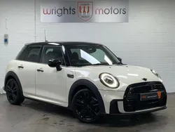 White Used 2022 Mini Cooper Hatch Hatchback | £16,995 (Fair price)