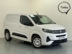 White Used 2024 Vauxhall Combo S MPV | £17,750 (A bit pricey)