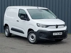 White New 2024 Citroën Berlingo MPV | £16,998 (Good price)