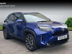 Blue Used 2023 Toyota Yaris Hybrid Design SUV | £20,782 (Super price)