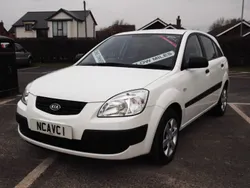 White Used 2009 Kia Rio Hatchback | £2,995 (Fair price)