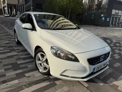 White Used 2015 Volvo V40 SE Estate | £3,495 (Fair price)
