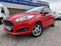 Red Used 2015 Ford Fiesta Zetec Hatchback | £5,548 (Fair price)