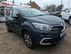 Blue black Used 2018 Renault Captur Play SUV | £6,999 (Fair price)
