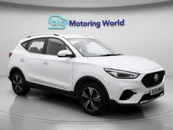 White Used 2024 MG ZS Excite Sedan | £13,500 (Fair price)