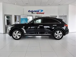 Super black Used 2014 Infiniti QX70 SUV | £10,999