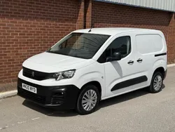 White Used 2020 Peugeot Partner MPV | £6,495 (Fair price)