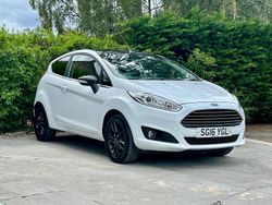 White Used 2016 Ford Fiesta Zetec Hatchback | £3,995 (Fair price)