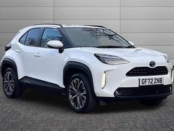 White Used 2022 Toyota Yaris Hybrid SUV | £22,195 (A bit pricey)
