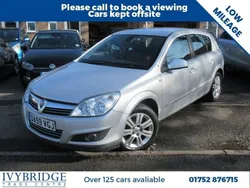 Silver Used 2009 Vauxhall Astra Elite Hatchback | £2,795 (Fair price)