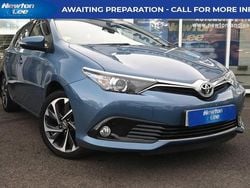 Blue Used 2015 Toyota Auris Design Hatchback | £7,700 (Fair price)
