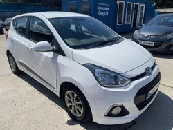 White Used 2015 Hyundai i10 Premium Hatchback | £5,995 (Fair price)