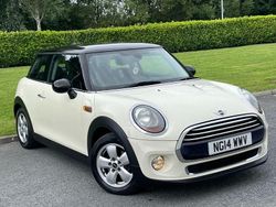 White Used 2014 Mini Cooper Hatch Hatchback | £4,750 (Fair price)