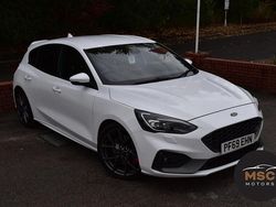 White Used 2019 Ford Focus ST Hatchback | £19,489 (Fair price)