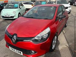 Red Used 2016 Renault Clio IV Play Hatchback | £6,699 (Fair price)