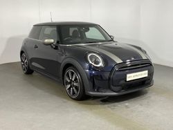 Black Used 2022 Mini Cooper Exclusive Hatchback | £18,500 (Fair price)