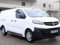 White Used 2020 Vauxhall Vivaro Van | £9,085 (Fair price)