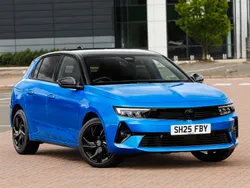3 coat metallic cobalt blue New 2025 Vauxhall Astra Hatchback | £23,998 (Good price)