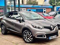 Grey/black Used 2016 Renault Captur Dynamique SUV | £7,480 (Fair price)