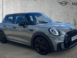 Moonwalk grey Used 2022 Mini Cooper Sport Hatchback | £18,198 (Fair price)