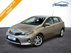 Bronze Used 2014 Toyota Auris Hatchback | £7,195 (Fair price)