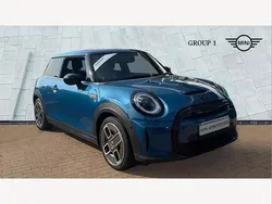 Island blue Used 2021 Mini Cooper S Collection Hatchback | £14,695 (Fair price)