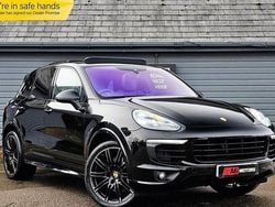 Used 2017 Porsche Cayenne Platinum Edition SUV | £28,689 (A bit pricey)