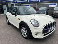 White Used 2015 Mini Cooper Hatch Hatchback | £6,995 (Fair price)