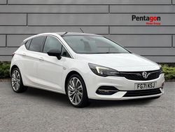 White Used 2021 Vauxhall Astra Edition Hatchback | £12,195 (Fair price)