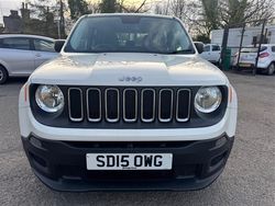 White Used 2015 Jeep Renegade Sport SUV | £5,250 (Fair price)