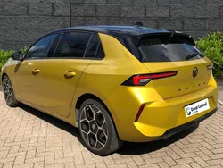 Yellow Used 2024 Vauxhall Astra Ultimate Hatchback | £21,399 (Fair price)
