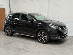 Black Used 2015 Nissan Qashqai S SUV | £5,750 (Fair price)