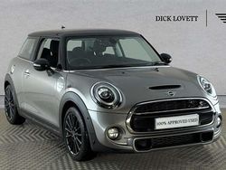 Silver Used 2018 Mini Cooper S Classic Hatchback | £17,335 (Fair price)