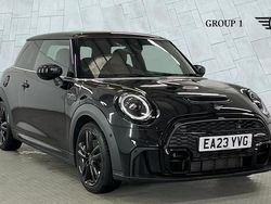 Black Used 2023 Mini Cooper S Hatch Hatchback | £25,490 (Fair price)