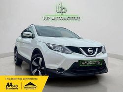 White Used 2015 Nissan Qashqai N-TEC SUV | £5,999 (Fair price)