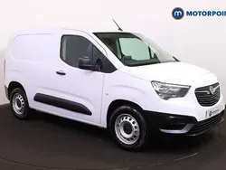 White New 2024 Vauxhall Combo MPV | £11,999 (Super price)