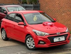 Red Used 2019 Hyundai i20 Hatchback | £8,990 (Good price)