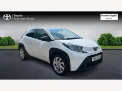 White Used 2022 Toyota Aygo PURE Hatchback | £10,812 (Fair price)